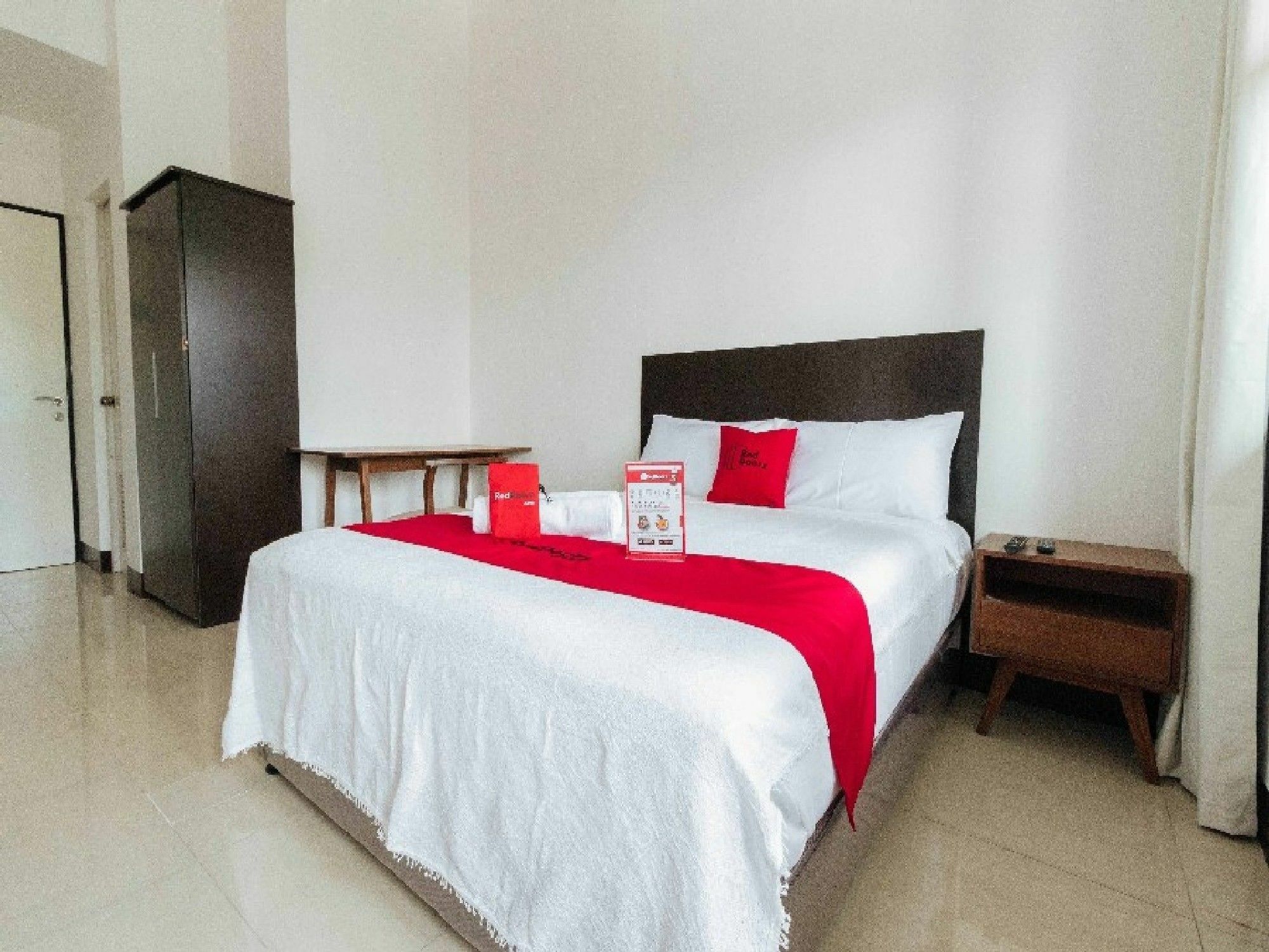 Reddoorz Plus At Banawe Quezon City Ngoại thất bức ảnh